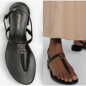 NWT BURBERRY Emily Black 'B' Logo Plaque T-Strap Flat Sandals Size EU35.5